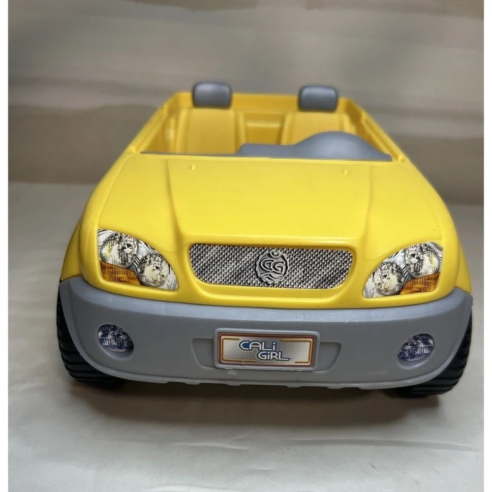 Mattel - Barbie ~ Cali Girl Yellow Jeep 4x4 Car - 2003 SHIPS FREE